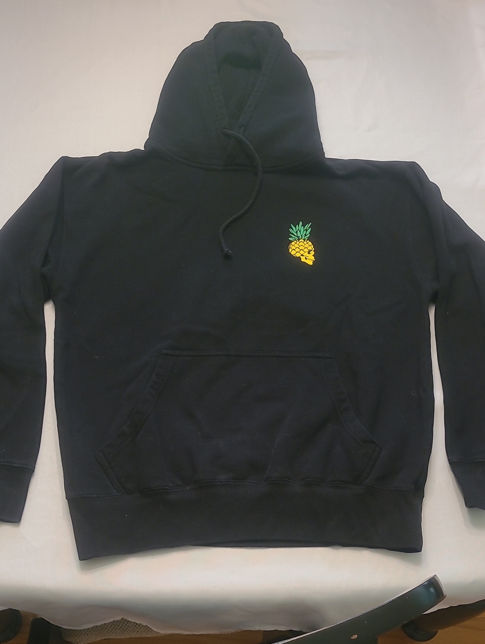 SCW Pineapple Skull Hoodie. M